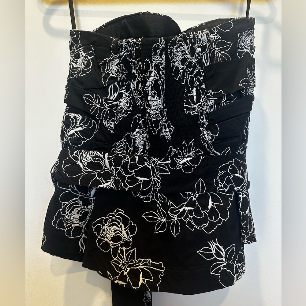 White House Black Market Floral Embroidered Black and White Strapless Peplum Top - Picture 3 of 4